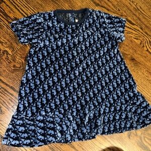 Baby girl, Dior dress